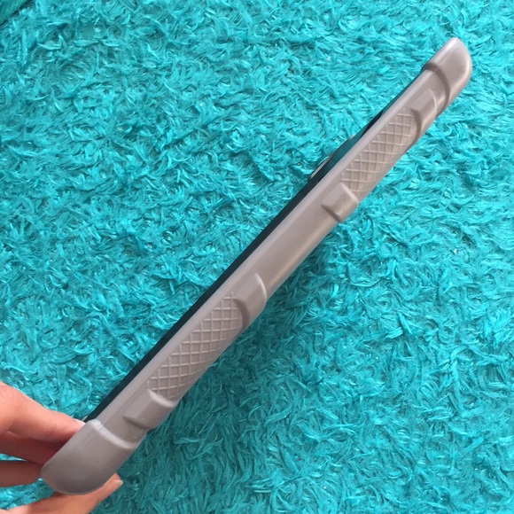 iPad Defender case - Picture 6 of 8